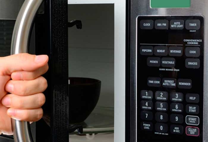 Reparación de microondas en Guadalajara Intelse Servicio Técnico